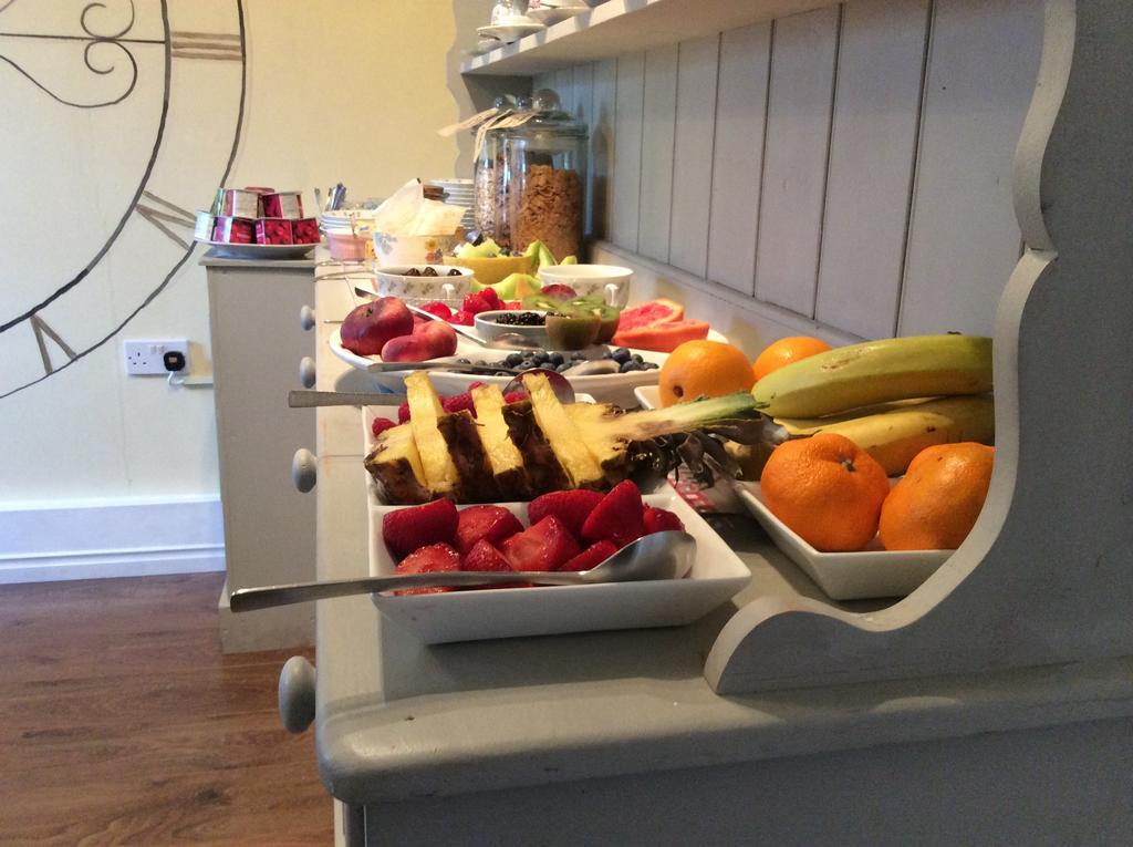Hooray Henrys Bed & Breakfast Sheringham Dış mekan fotoğraf