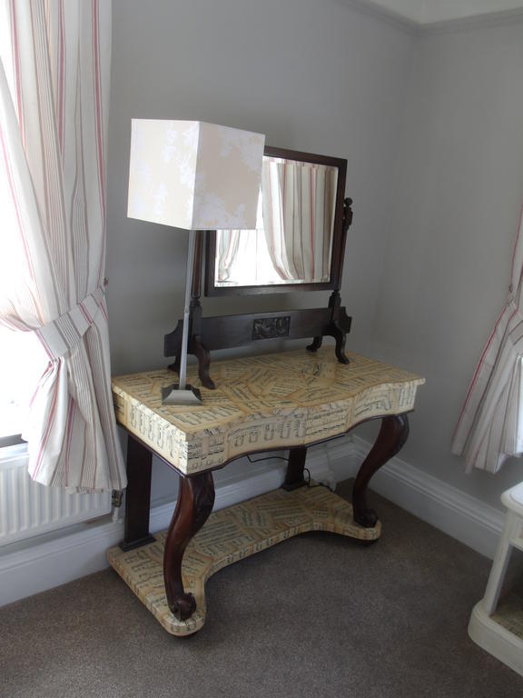Hooray Henrys Bed & Breakfast Sheringham Dış mekan fotoğraf