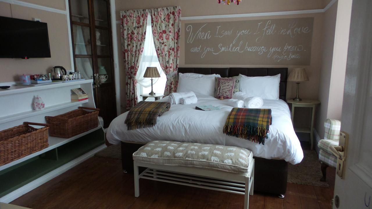 Hooray Henrys Bed & Breakfast Sheringham Dış mekan fotoğraf